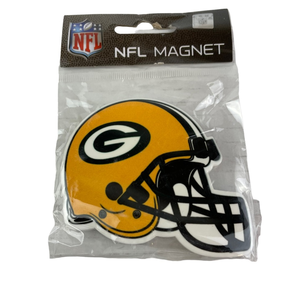 NWT Green Bay Packers Helmet NFL Magnet Logo Licensed Green & Gold Football Fan